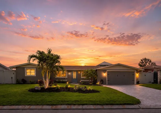 Homes for sale in Bradenton, FL | 3811 101st St W, Bradenton, FL 34210 | MLS# A4688264
