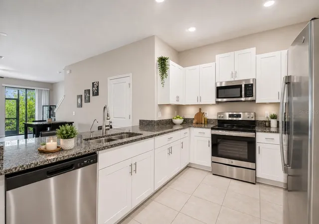 Photo 2 of Townhouse for sale at 633 Royal Empress Dr, Ruskin, FL 33570 | MLS# A4688273 | Listing updated on 2026-08-26