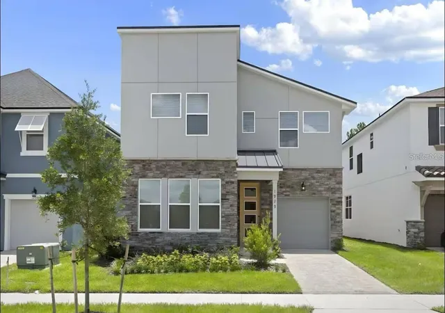 Photo 1 of Single family home for sale at 1929 Tropical Palms Cir, Kissimmee, FL 34747 | MLS# O6395222 | Listing updated on 2026-05-05