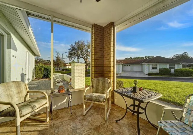 3rd image of 11340 Dollar Lake Dr #2, Port Richey, FL 34668 | MLS# W7884402
