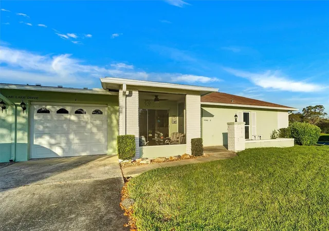 4th image of 11340 Dollar Lake Dr #2, Port Richey, FL 34668 | MLS# W7884402