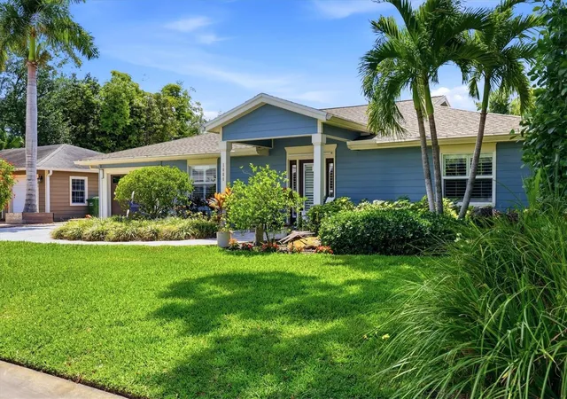 2nd image of 1880 Loma Linda St, Sarasota, FL 34239 | MLS# A4688301