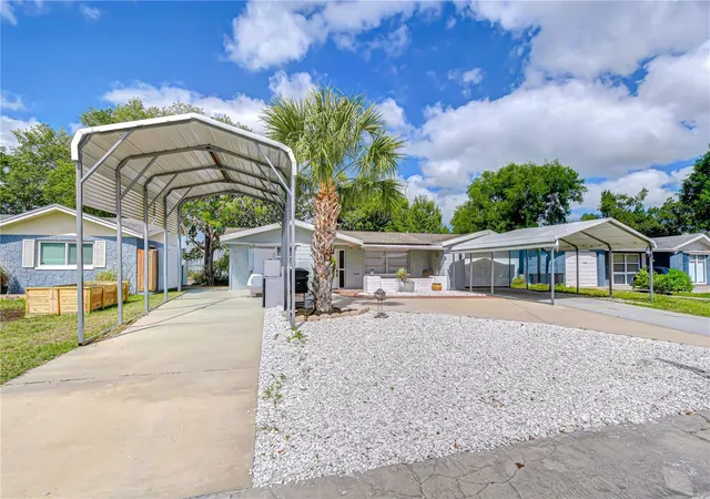 5th image of 10901 Oldham Rd, Port Richey, FL 34668 | MLS# W7884405