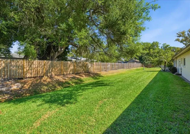 26th image of 3759 Collins St #711, Sarasota, FL 34232 | MLS# TB8492643