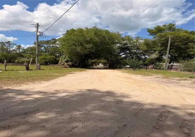 Homes for sale in Dade City, FL | 20512 Ramer Rd, Dade City, FL 33523 | MLS# TB8492667