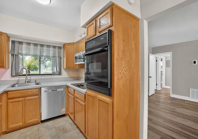 5th image of 1120 San Luis Dr, Orlando, FL 32807 | MLS# O6395306