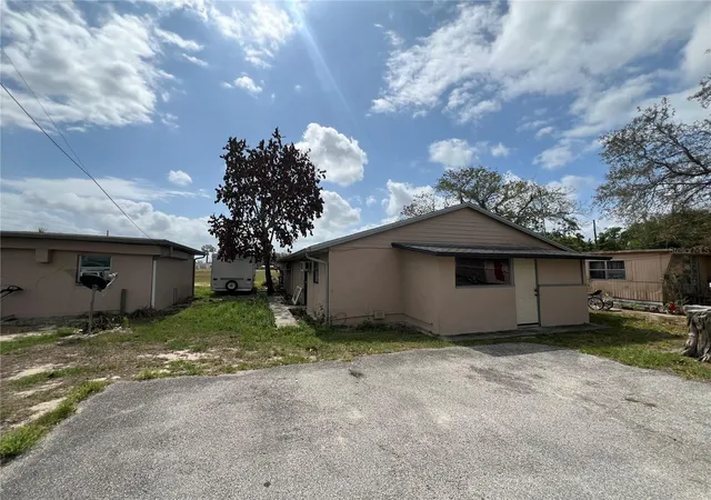 3rd image of 617 E Myers Blvd, Mascotte, FL 34753 | MLS# O6395319