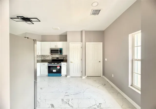 4th image of 130 Prima Dr, Kissimmee, FL 34759 | MLS# S5146916