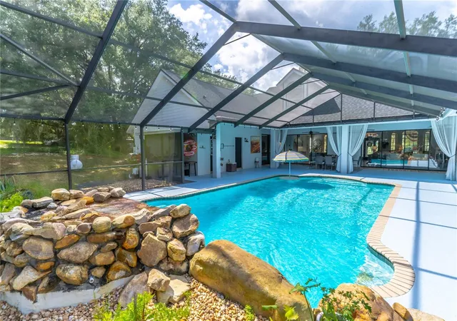 5th image of 23100 Se Hwy 42, Umatilla, FL 32784 | MLS# O6395337