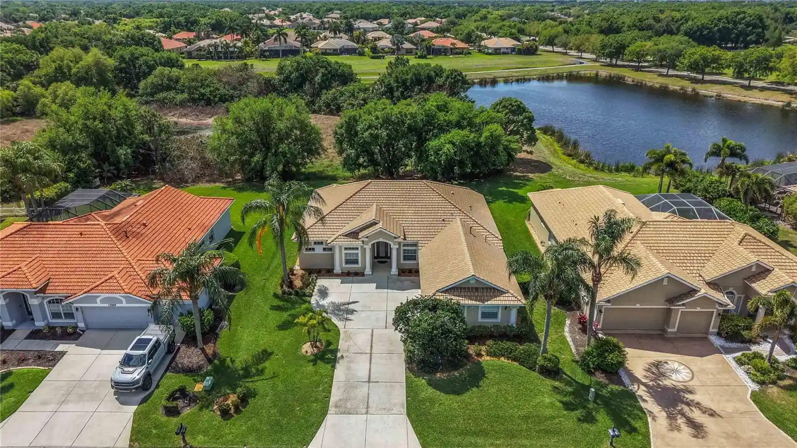 12563 Natureview Cir, Bradenton, FL 34212 | MLS# A4688361 | Houzeo