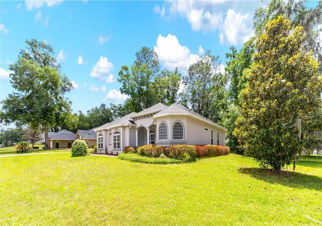 1st image of 4518 Se 33rd Pl, Ocala, FL 34480 | MLS# O6395385