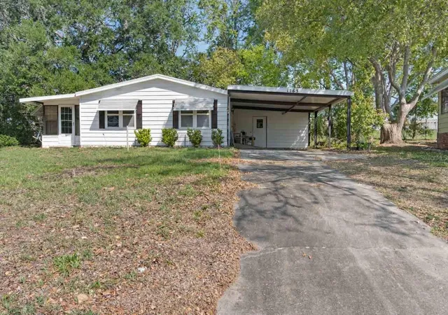 1st image of 1763 W Schwartz Blvd, Lady Lake, FL 32159 | MLS# A4688380
