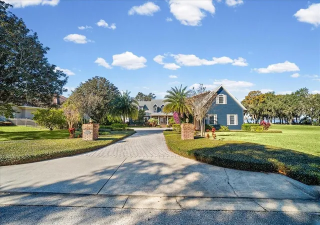 Photo 2 of Mansion for sale at 1200 Peninsula Dr, Tavares, FL 32778 | MLS# G5110404 | Listing updated on 2026-09-11