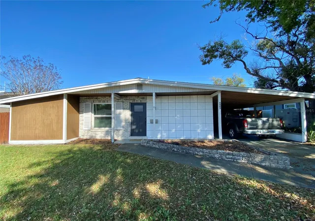 1st image of 4403 Gandy Cir, Tampa, FL 33616 | MLS# O6395403