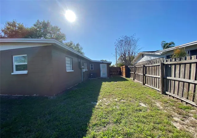 27th image of 4403 Gandy Cir, Tampa, FL 33616 | MLS# O6395403