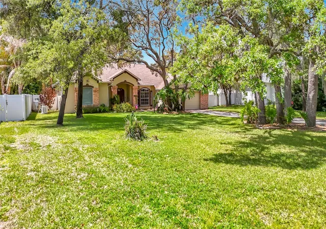 2nd image of 2087 Breezy Wy, Spring Hill, FL 34608 | MLS# W7884428