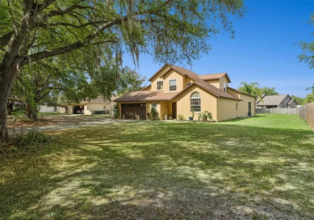 Photo 2 of Single family home for sale at 1714 Cheryl Ln, Kissimmee, FL 34744 | MLS# O6395426 | Listing updated on 2026-07-28