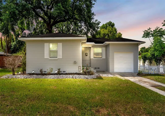1st image of 614 W Shady Ln, Lakeland, FL 33803 | MLS# L4960751