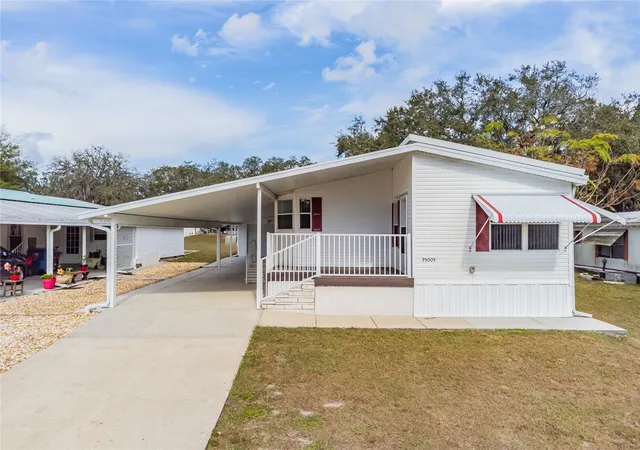 Homes for sale in Dade City, FL | 35005 Fraser St, Dade City, FL 33523 | MLS# TB8492877