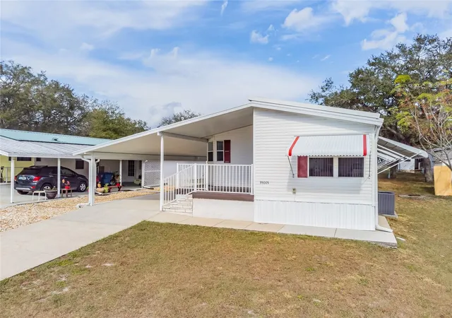 Homes for sale in Dade City, FL | 35005 Fraser St, Dade City, FL 33523 | MLS# TB8492877