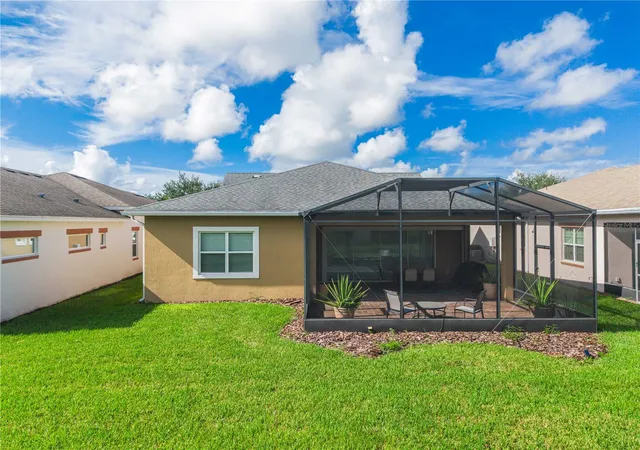 Photo 1 of Single family home for sale at 5017 E Fountainwood Dr, Saint Cloud, FL 34772 | MLS# O6395461 | Listing updated on 2026-09-24
