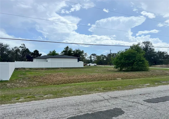 Homes for sale in Poinciana, FL | 1337 Hillsborough Dr, Poinciana, FL 34759 | MLS# P4938299