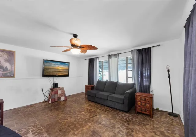 4th image of 1846 51St St S, Gulfport, FL 33707 | MLS# TB8492890