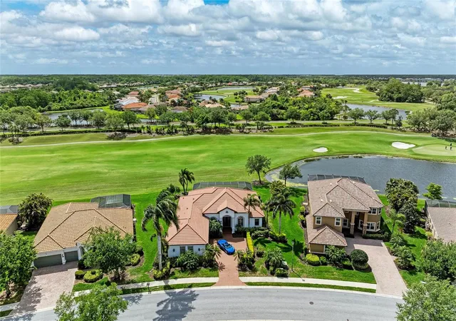 Photo 4 of Single family home for sale at 7314 Heritage Grand Pl, Bradenton, FL 34212 | MLS# A4688419 | Listing updated on 2026-09-27