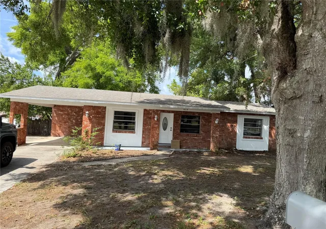 Photo 1 of Single family home for sale at 415 S Tangerine Ct, Eagle Lake, FL 33839 | MLS# B4902223 | Listing updated on 2026-09-14