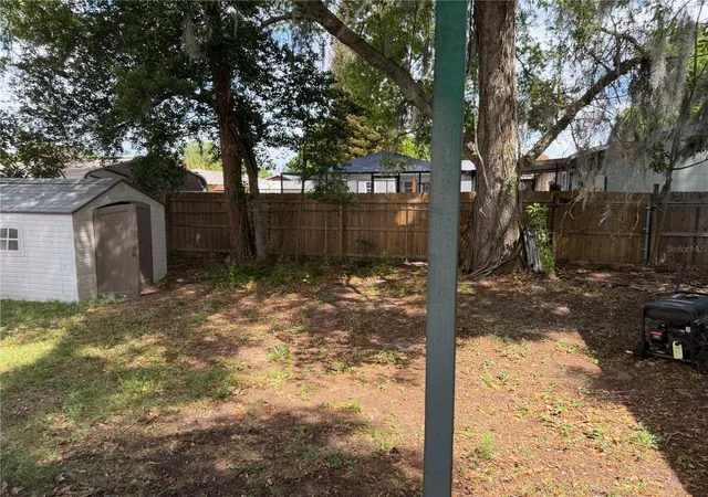 Photo 3 of Single family home for sale at 415 S Tangerine Ct, Eagle Lake, FL 33839 | MLS# B4902223 | Listing updated on 2026-09-14