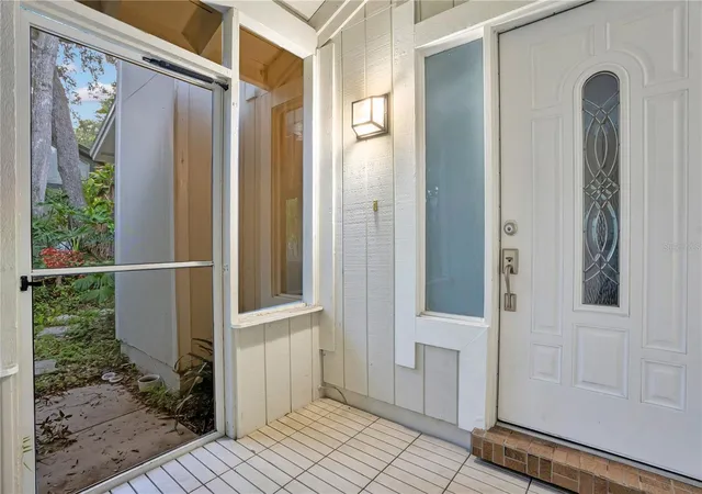 3rd image of 16 Raintree Ct, Ormond Beach, FL 32174 | MLS# O6395476