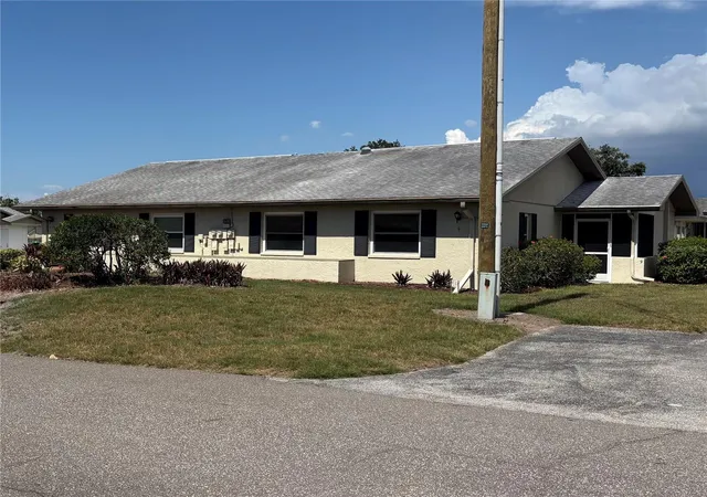 1st image of 1905 Canterbury Ln #E-9, Sun City Center, FL 33573 | MLS# TB8492907