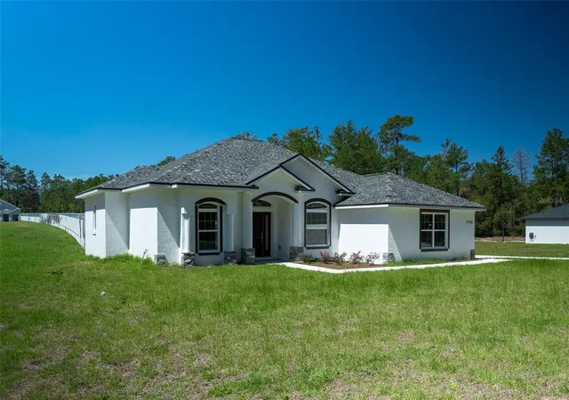 Photo 3 of Single family home for sale at 17820 SW 33rd Terrace, Ocala, FL 34473 | MLS# S5146969 | Listing updated on 2026-04-17