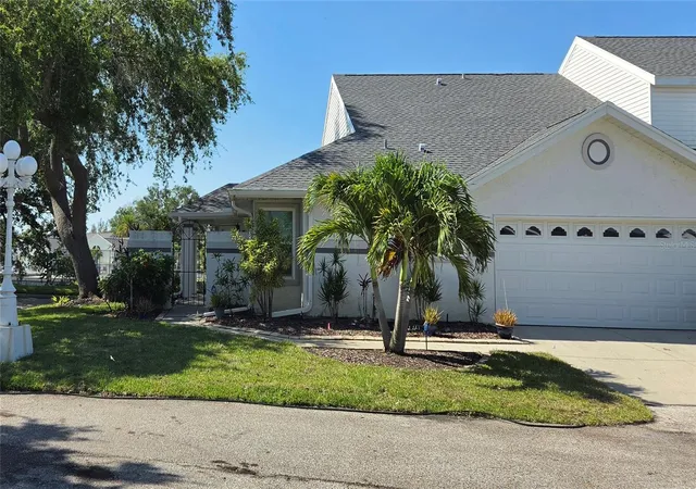 Photo 2 of Single family home for sale at 11009 Jasmine Cir, Bradenton, FL 34209 | MLS# A4688452 | Listing updated on 2026-10-06