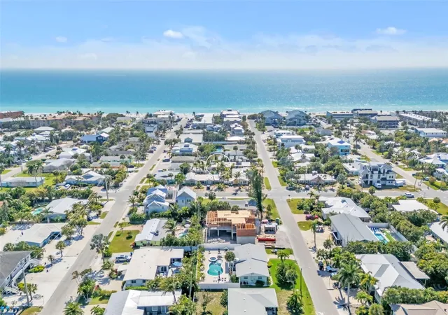 3rd image of 215 67Th St #6, Holmes Beach, FL 34217 | MLS# A4688457