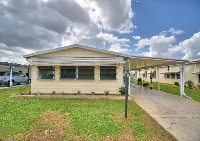 Photo 2 of Manufactured home for sale at 6773 Brentwood Dr Ne, Winter Haven, FL 33881 | MLS# P4938301 | Listing updated on 2026-09-15