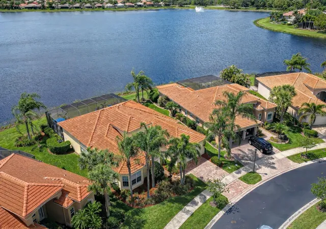 4th image of 5056 Ruby Flats Dr, Wimauma, FL 33598 | MLS# TB8492996