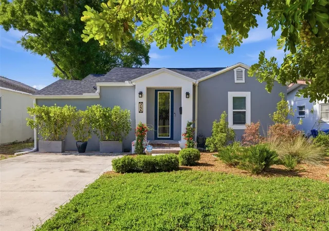 Homes for sale in Saint Petersburg, FL | 3136 10th Ave N, Saint Petersburg, FL 33713 | MLS# TB8493019