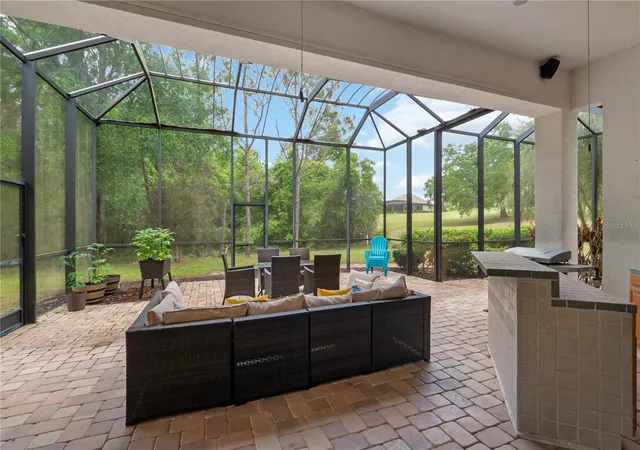 3rd image of 5204 Greens Dr, Lady Lake, FL 32159 | MLS# G5110432