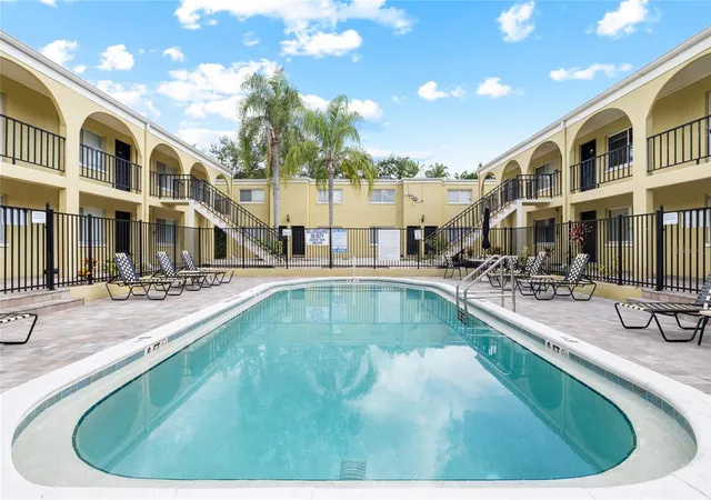 23rd image of 3206 W Azeele St #227, Tampa, FL 33609 | MLS# TB8493077