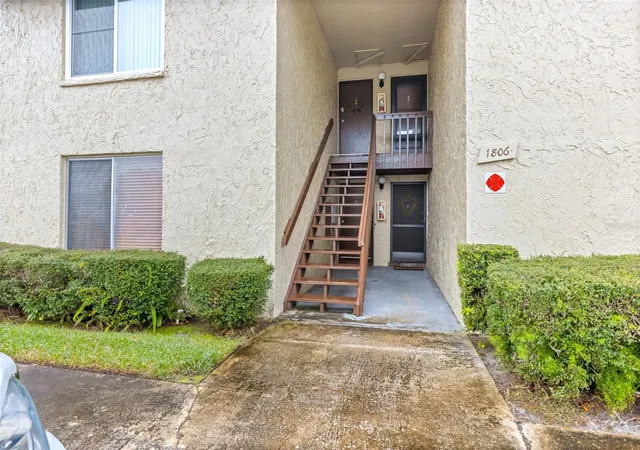 Homes for sale in Clearwater, FL | 4215 E Bay Dr, Clearwater, FL 33764