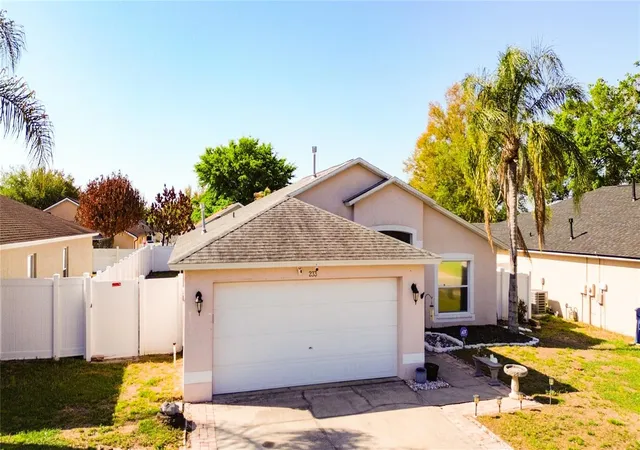 Single family home for sale at 233 Verbena St, DAVENPORT, FL 33837 | MLS# O6395616