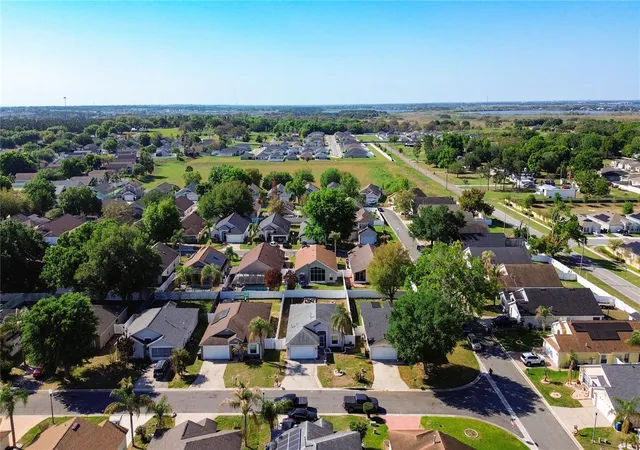 Photo 3 of Single family home for sale at 233 Verbena St, Davenport, FL 33837 | MLS# O6395616 | Listing updated on 2026-10-08