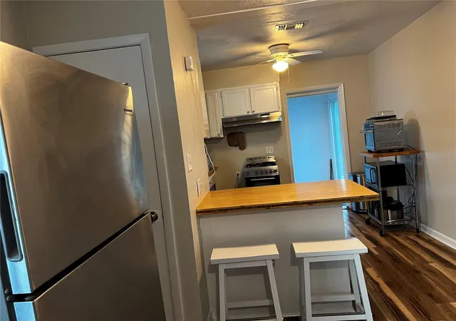 2nd image of 208 Ne 18th St, Gainesville, FL 32641 | MLS# GC539076