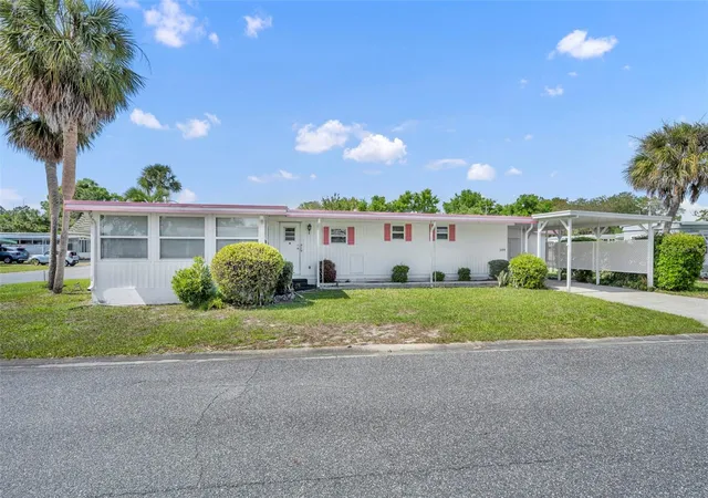 Photo 2 of Manufactured home for sale at 270 Palai Ave, Leesburg, FL 34788 | MLS# G5110451 | Listing updated on 2026-09-30