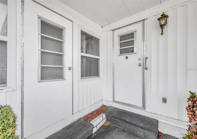 Photo 4 of Manufactured home for sale at 270 Palai Ave, Leesburg, FL 34788 | MLS# G5110451 | Listing updated on 2026-09-30