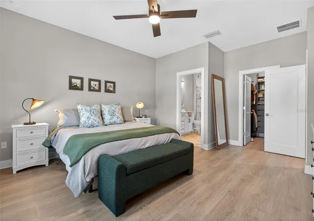 Photo 4 of Townhouse for sale at 2526 13th Avenue N, Saint Petersburg, FL 33713 | MLS# TB8493122 | Listing updated on 2026-10-20