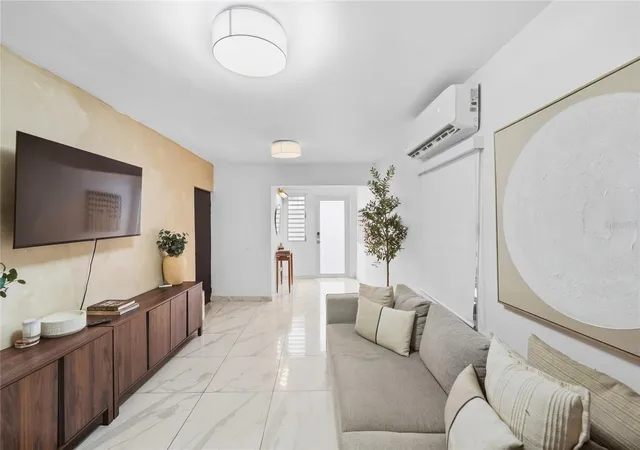 Photo 2 of House for sale at 310 Calle Tapia, Santurce, PR 00912 | MLS# PR9120353 | Listing updated on 2026-10-02