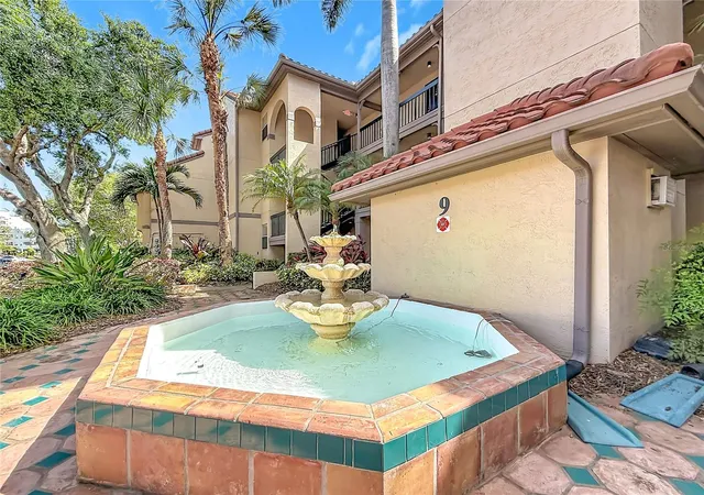 Photo 2 of Condo for sale at 2400 Feather Sound Dr #933, Clearwater, FL 33762 | MLS# TB8493126 | Listing updated on 2026-09-19
