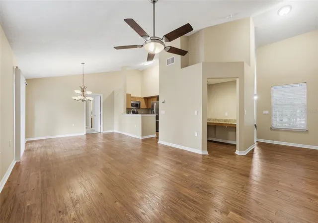 5th image of 10000 Sw 52Nd Ave #B6, Gainesville, FL 32608 | MLS# GC539078